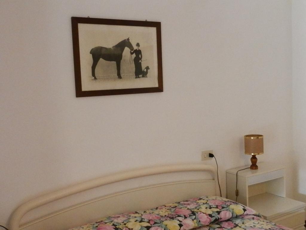 Cav Brunella Castiglione della Pescaia Szoba fotó